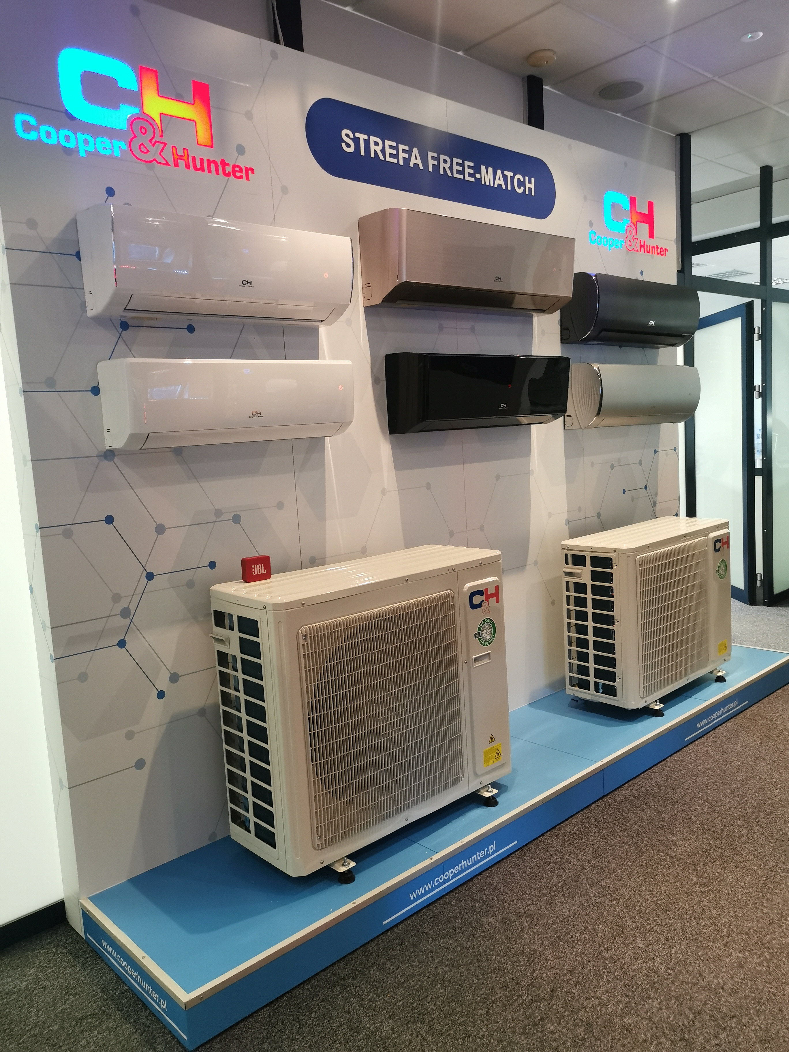 ZOBACZ NASZ SHOWROOM OD ŚRODKA 8