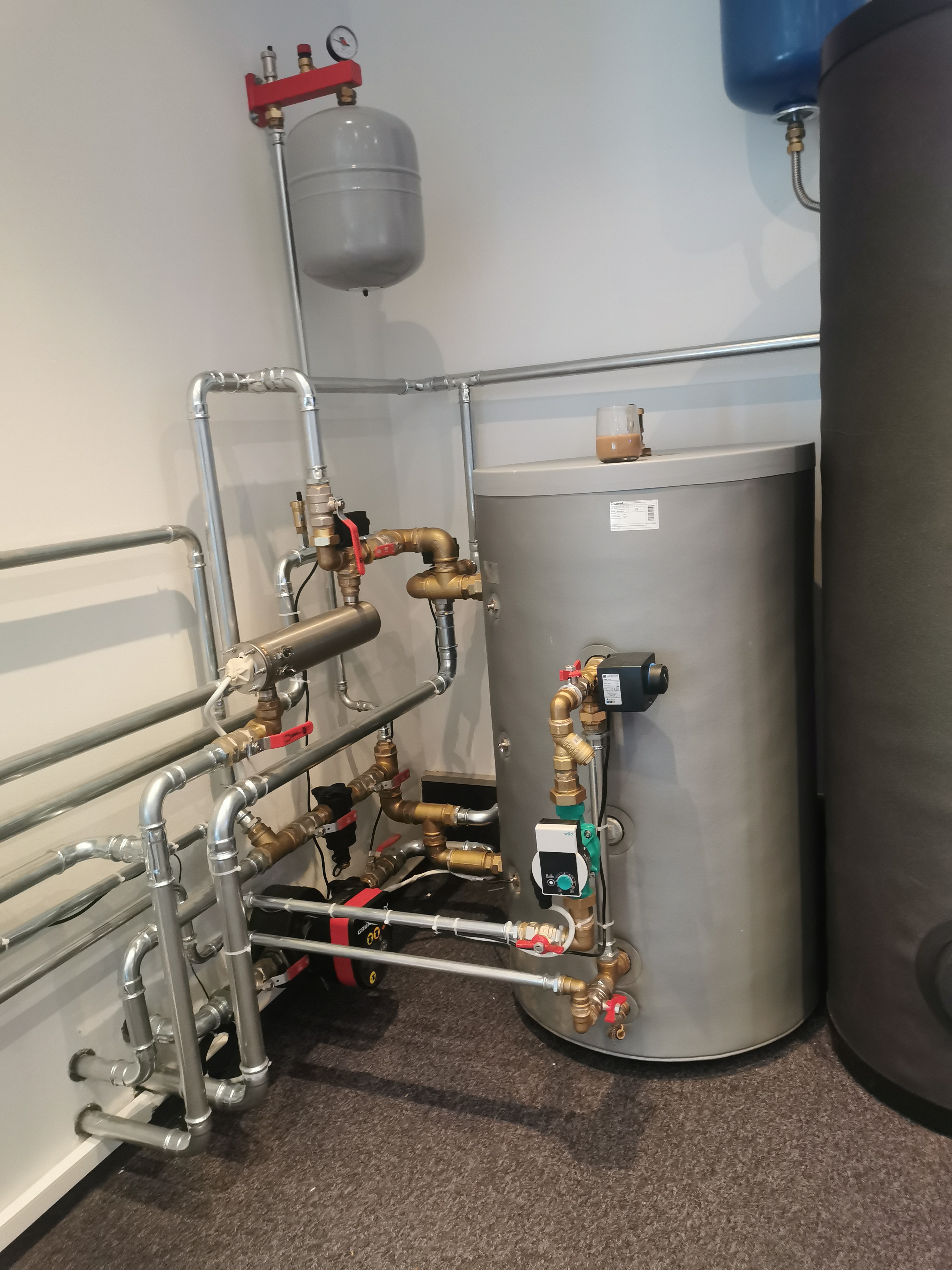 ZOBACZ NASZ SHOWROOM OD ŚRODKA 10